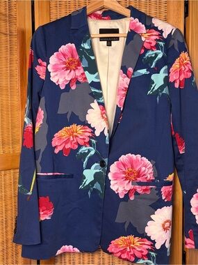 Banana Republic Navy Blazer with Pink Floral Print sz 10